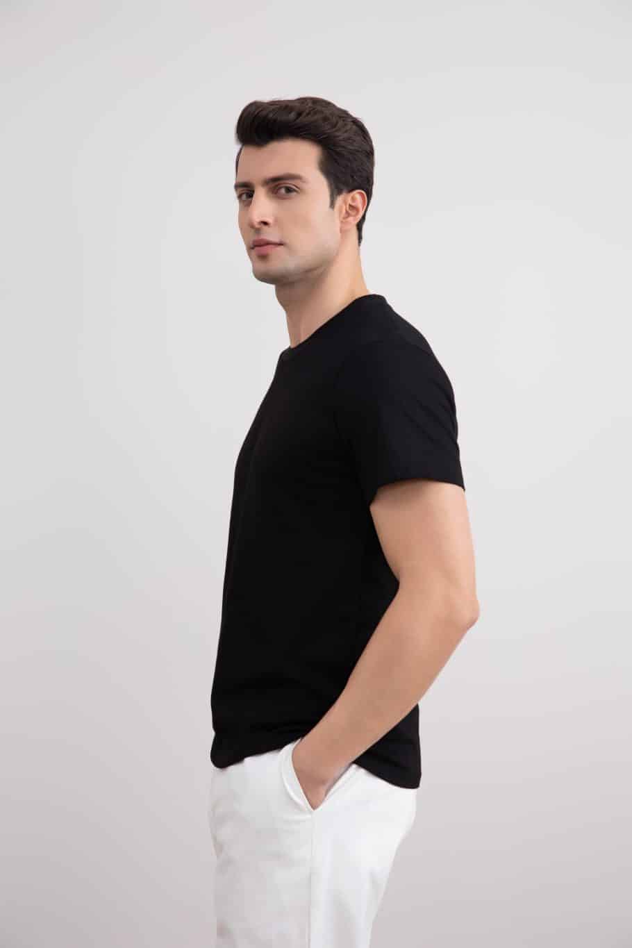 James™ | Casual T-shirt